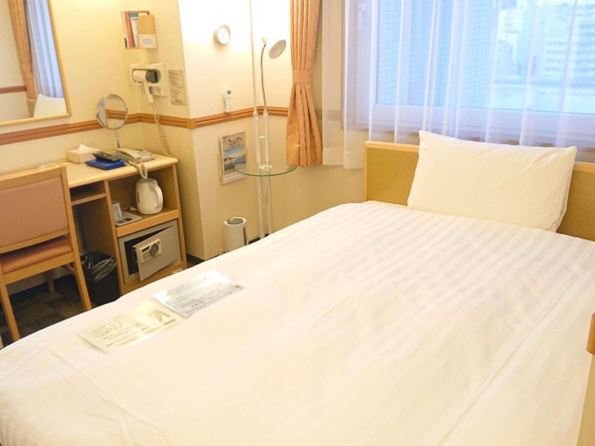 Toyoko Inn Okayama-Eki Nishiguchi Hiroba Exterior photo